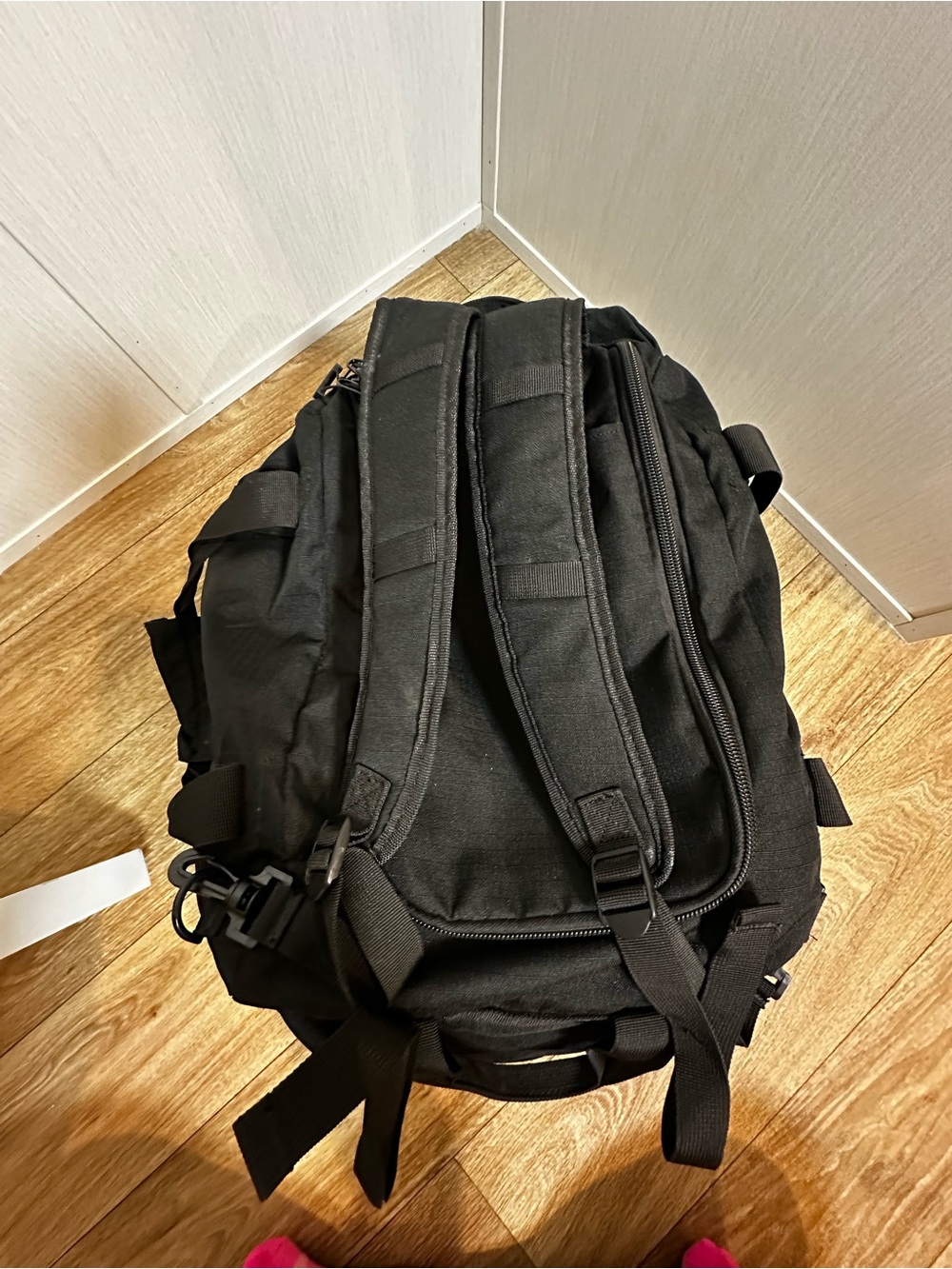 Sog Black Tactical Duffel with MOLLE Webbing - Picture 3 of 8